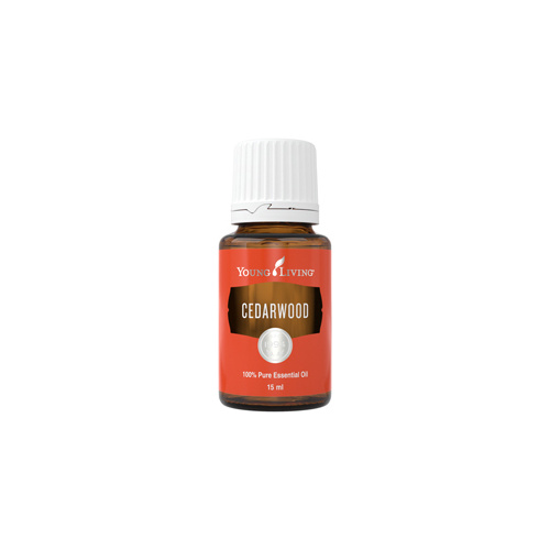 Ätherisches Öl Zeder von Young Living, freigestellt vor weissem Hintergrund Ätherisches Öl Zeder von Young Living, freigestellt vor weissem Hintergrund