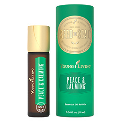 Ätherisches Öl Peace & Calming Roll-On mit Verpackung von Young Living, freigestellt vor weissem Hintergrund