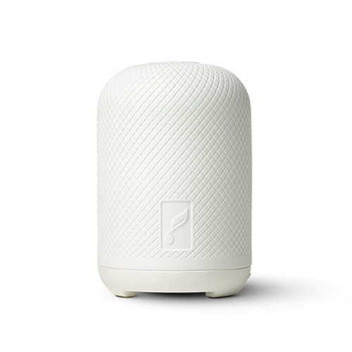 Ultraschall Diffuser Haven von Young Living, freigestellt vor weissem Hintergrund Ultraschall Diffuser Haven von Young Living, freigestellt vor weissem Hintergrund