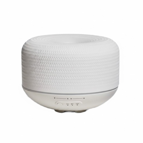 Ultraschall- Diffusor Macaron von Young Living aus Keramik, freigestellt vor weißem Hintergrund, Ultraschall- Diffusor Macaron von Young Living aus Keramik, freigestellt vor weißem Hintergrund,