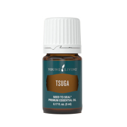 Ätherisches Premium Öl Hemlocktanne (Tsuga) von Young Living, 5ml Braunglasflasche mit Tropfverschluss und Etikett, freigestellt