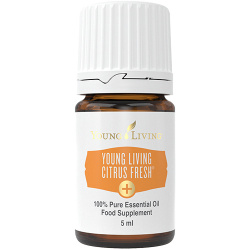 Ätherisches Öl Citrus Fresh Plus von Young Living, freigestellt vor weissem Hintergrund