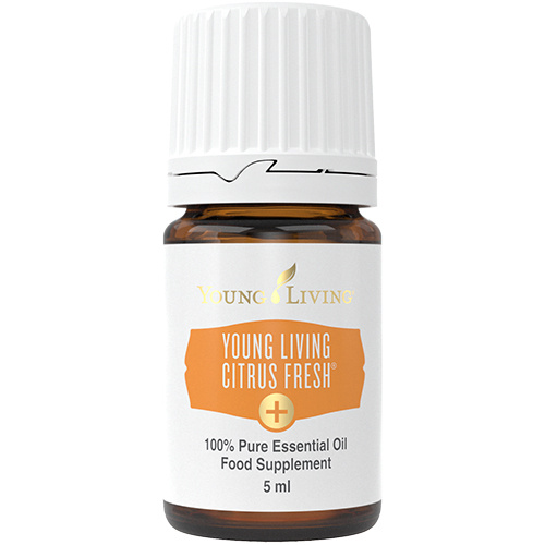 Ätherisches Öl Citrus Fresh Plus von Young Living, freigestellt vor weissem Hintergrund