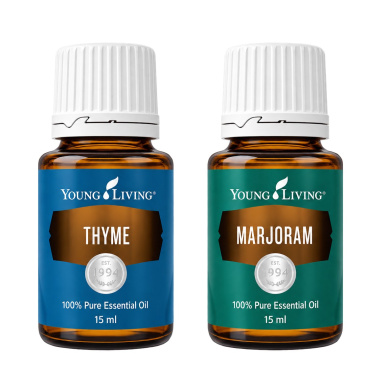 Öleset der ätherische Premium-Öle von Young Living Thymian und Majoran, 2 je 5ml Flaschen mit Etikett, freigestellt