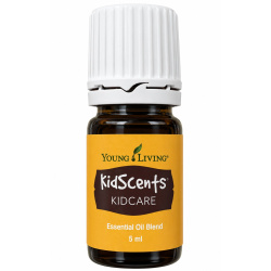 Ätherisches Premium Öl KidCare von Young Living, 5ml Braunglasflasche mit Tropfverschluss und Etikett, freigestellt